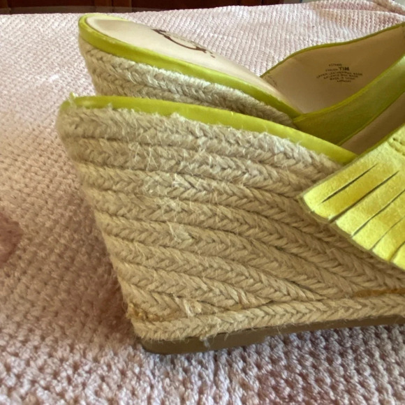 C Wonder Citron Yellow Suede Fringe Freida Espadrille Wedge Sandals 7.5 - Picture 7 of 8